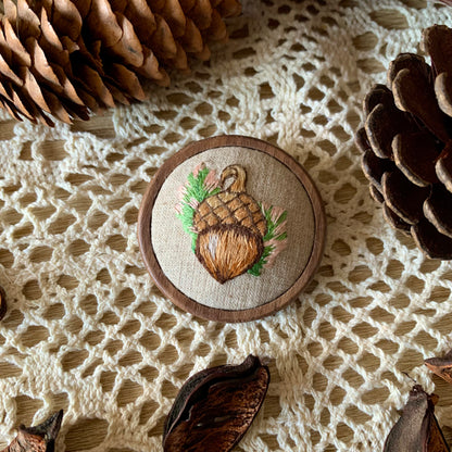 Broche Mabon - Gland