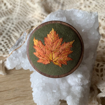 Broche Feuille d'érable